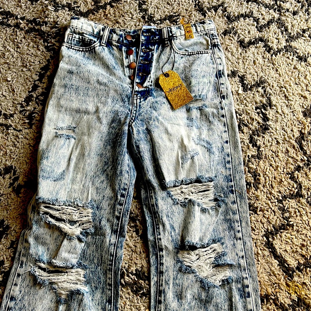 New with tags! Wide leg jeans